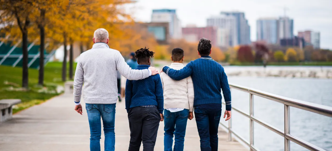 Family_River_Walk