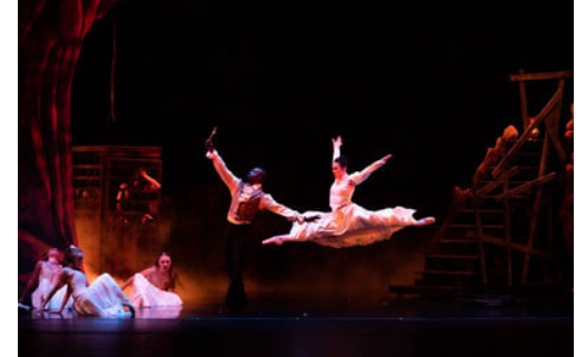 Bray Ballet: Dracula