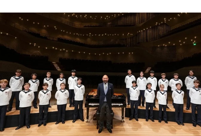 VIENNA BOYS CHOIR CHRISTMAS IN VIENNA